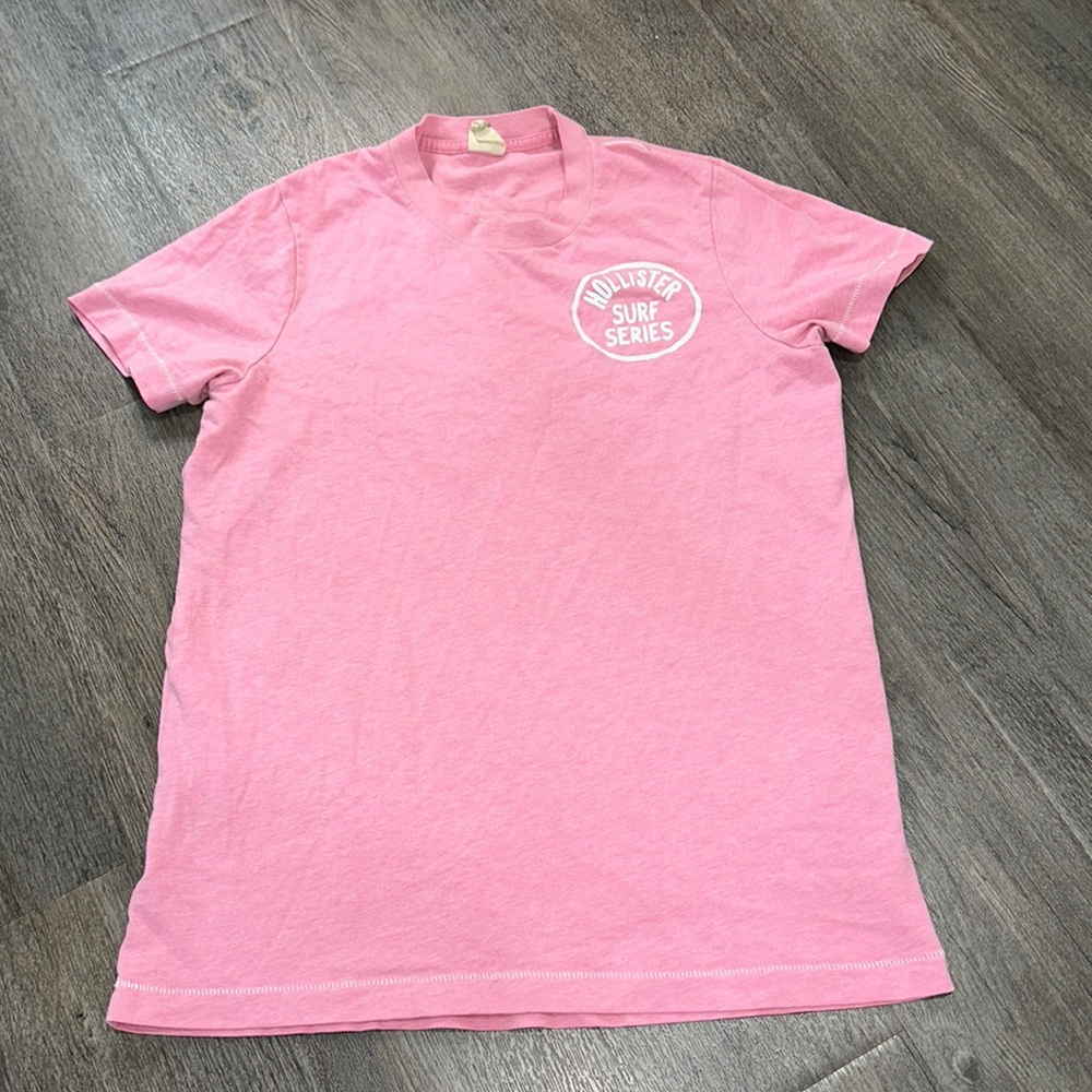 Pink Hollister surf series tshirt medium